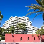 Benal beach suite II, estudio con parque acuático y vistas al mar.