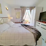Puerto Marina - Scandinavian 1 Bedroom Apartment