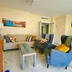 Large Apartment Nearby The Sea