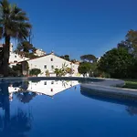 Agradable Adosado Con Piscina La Hidalga