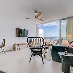 112-Stunning Beachfront Apartment In Benalmadena