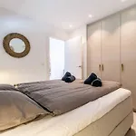 112-Stunning Beachfront Apartment In Benalmadena