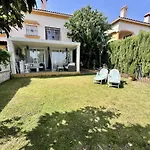 La Hidalga By Beehive Vacances
