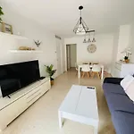 Sol Y Playa, Acogedor Piso Familiar En Benalmadena Con 3 Dormitorios