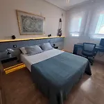 Vistsolmar -Apartamentos Budha - Solo Familias ! Zona Tivoli