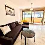 Prime Location, Pool, Beach, Shops, All Nearby