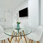 Apartamento En 1ª Linea De Playa, Piscina Y Parking