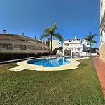 Spacious Penthouse With Spectacular Sea Views!