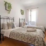 2 Bedroom Nice Apartment In Benalmadena