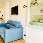 Beautiful Brand New Study 24-Hour Reception