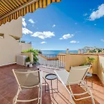 2 Bed Apartment, Big Terrace, Pool, Views + Beach!