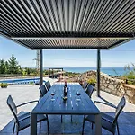 Villa Holivista