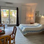 Apt In Benal Beach Resort, Wifi, 100M From Beach