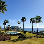 Relax In Reserva Del Higueron - Crystalline