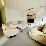 Siriana Suites 101, 001