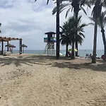 Stunning Apartment 50 Meters From The Sea