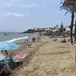 Stunning Apartment 50 Meters From The Sea