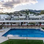 Aqua Apartment - 2 Bedrooms, Terrace & Pool - Benalmadena Beach