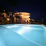 Villa R7- Luxury With Ocean Views