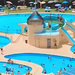 Bythewave Apartments