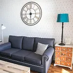 Urbanchic Beachfront Apt