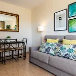 One Room Sea And Port Views En Edificio Tamarindo