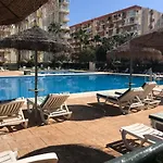 Apartamento Con Aire Acondicionado+Jardin Y Piscina