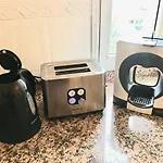 Apartamento Con Aire Acondicionado+Jardin Y Piscina