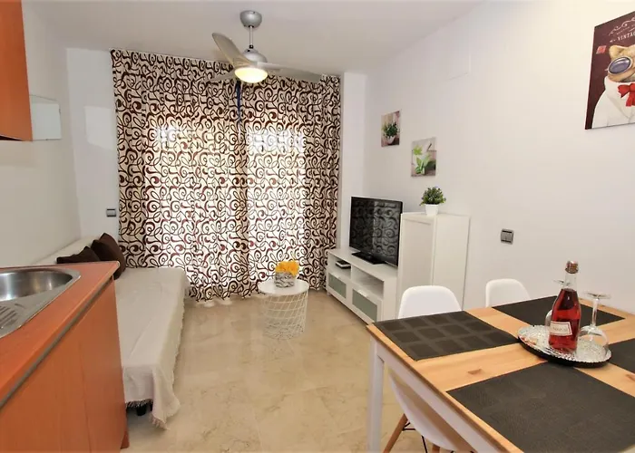 Apartamentos Ana Junto A La Playa