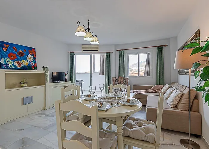 797 Holiday Rentals - Amplio Piso Para 4 En El Centro De Arroyo De La Miel