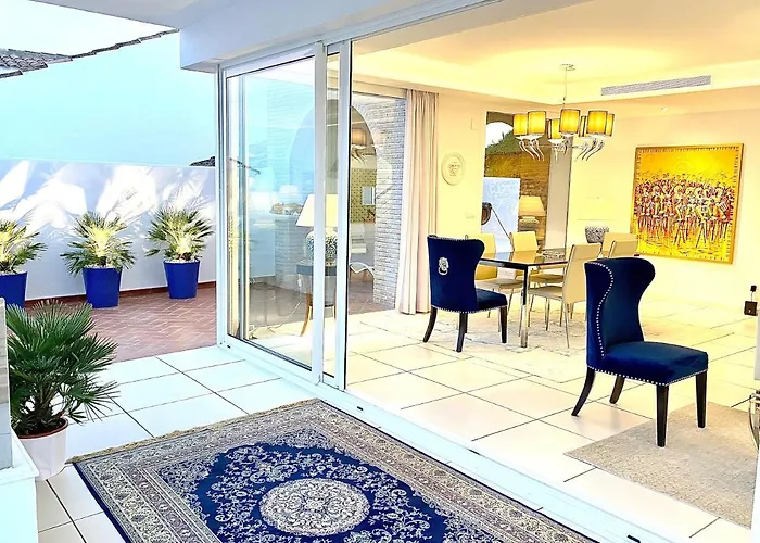 Mondrian Luxury Suites & Villas