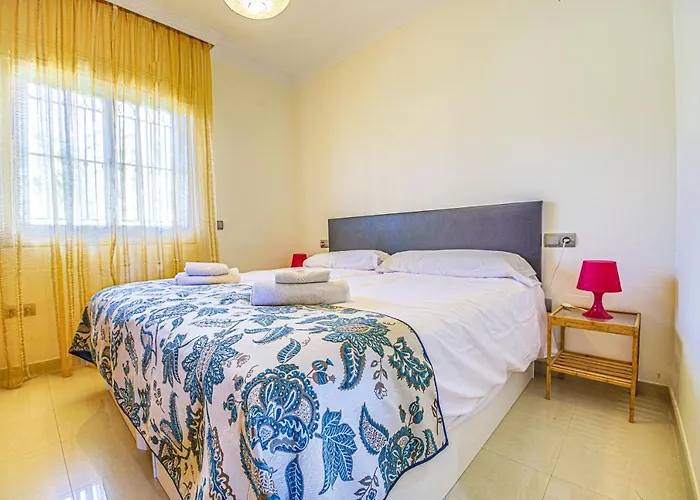 Excepcional Duplex Al Lado De La Playa Y Con Vistas Al Mar
