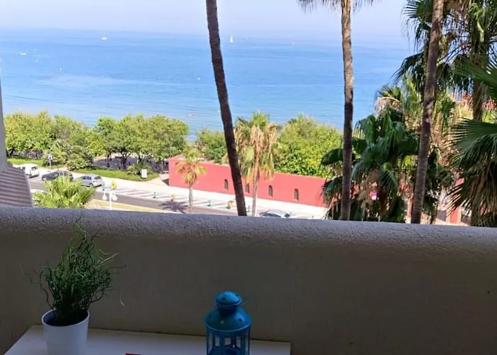 Estudio En Benalbeach, Vistas Mar, Primera Linea Playa