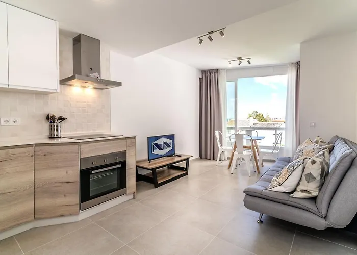 Vb San Fermin 2Bdr Apt With Sea Views