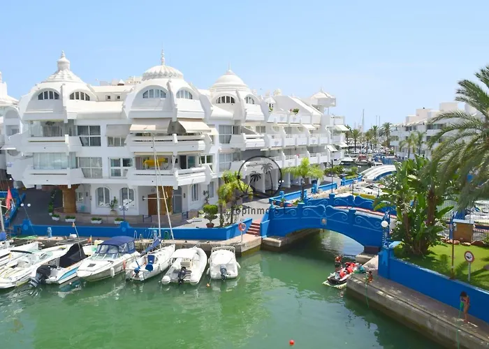 Great Marina View 2 Bedroom Apartment Island Complex In Puerto Marina