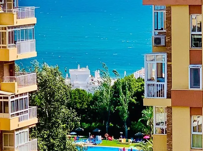 Benalmadena Costa-Luminoso-Vistas Al Mar