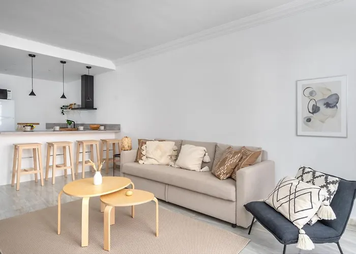 Stunning 3Br Flat Near Beach And Puerto Marina By Costarentals - Ref 150