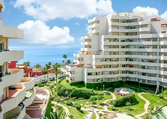 El Estudio De La Playa Benalbeach Holidays Paradise