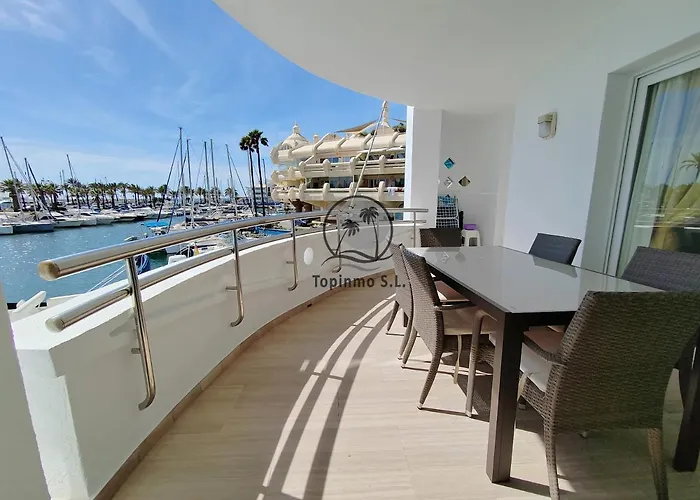 Cozy Corner 2 Bedroom Apartment On New Island Complex In Marina Harbour