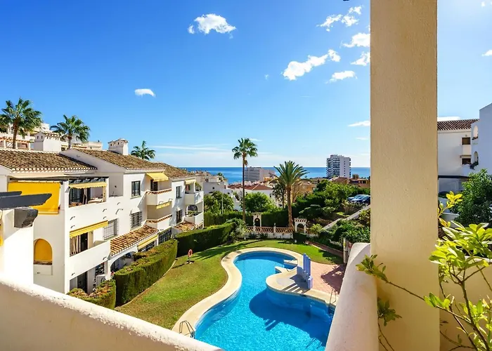 Beachclose Family Apartment In Benalmadena By Costarentals - Ref 185