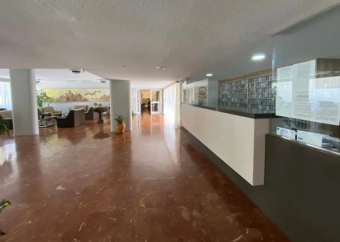 Apt Centrico Con Vistas Y Piscinas
