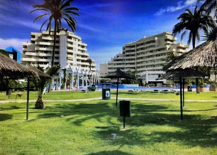 Benalbeach Holiday Appartement 2Bdr Beach100M 5 Pools Gardens
