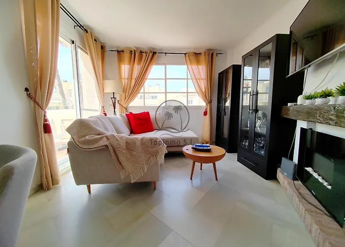 Puerto Marina - Scandinavian 1 Bedroom Apartment