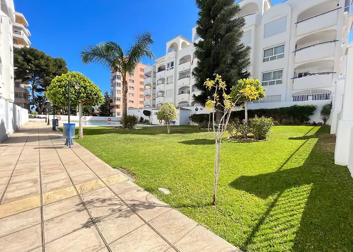 Appartement Spacieux Avec Terrasse Et Piscine