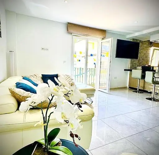 Central Flat Terrace & Bbq