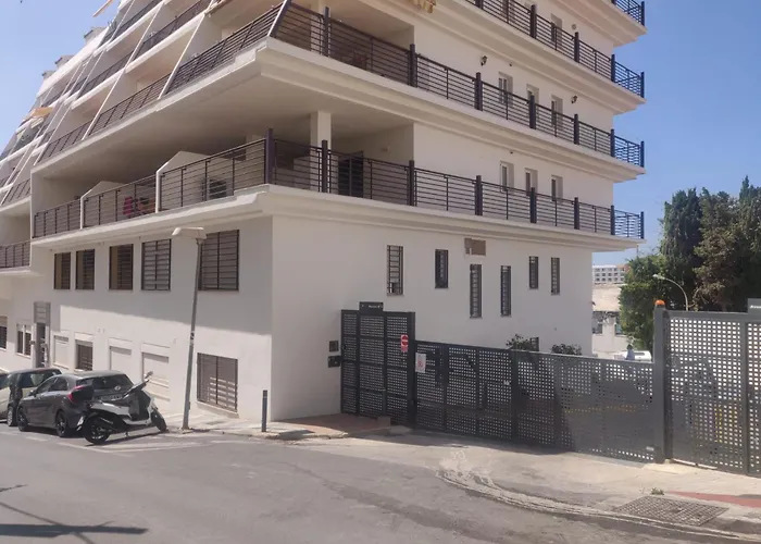 Acogedor DUPLEX (2 Terrazas&Parking) junto PUERTO MARINA \