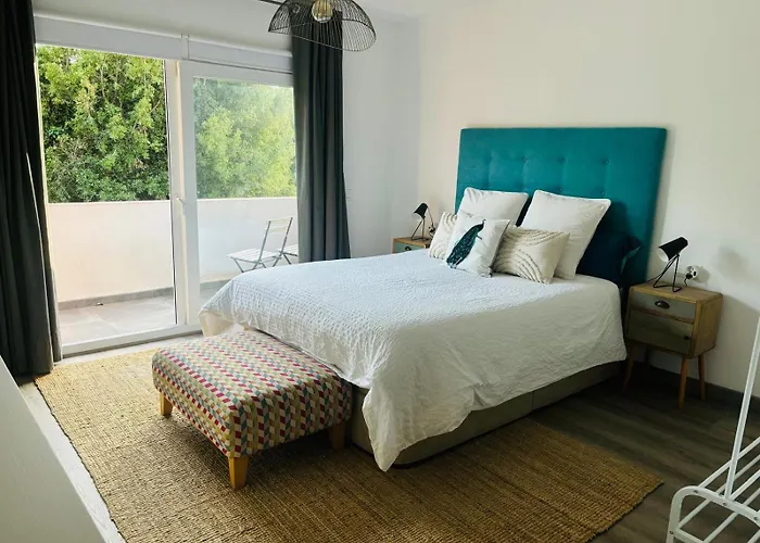 Casa De 3 Plantas, Con Jardin Y Vistas Al Golf
