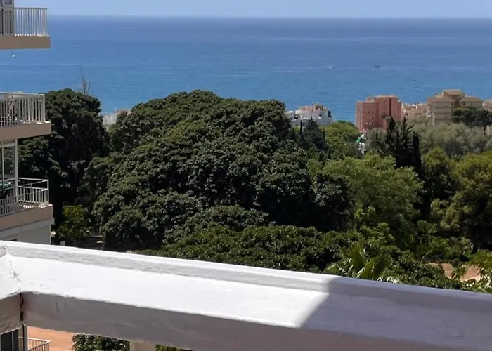 Coastal Feeling, Sea Views & Pools Apt Hercules