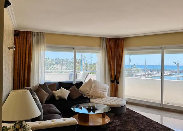 Lujoso Atico Duplex En Puerto Marina