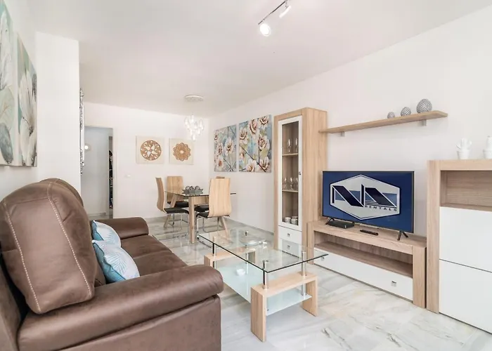 N&A Timon 3 - 3Br Apartment, Recently Renovated